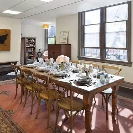 Desmond Tutu Center Hotel